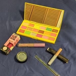 Revolution Yellow Eyeshadow Palette Vibrant Makeup